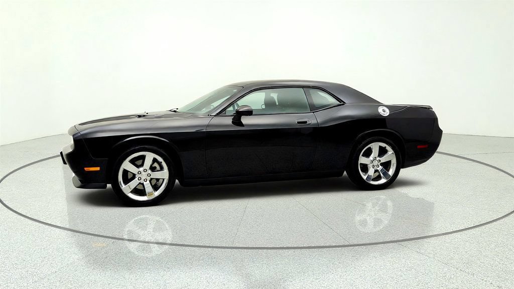 Used 2010 Dodge Challenger R/T RWD image 8