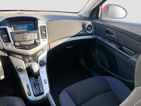 Used 2012 Chevrolet Cruze LT image 20