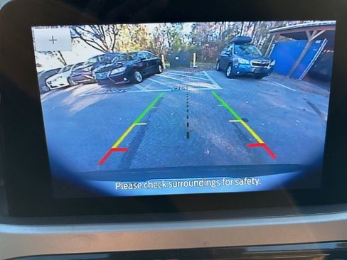 Used 2021 Ford Escape SE image 15