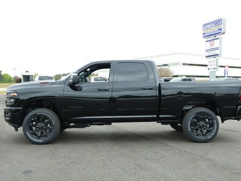 New 2026 RAM 2500 Big Horn AWD/4WD image 10