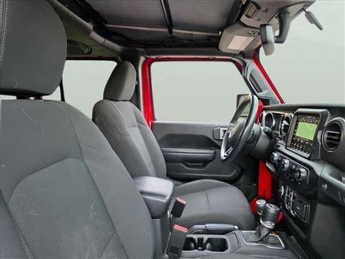 Used 2022 Jeep Wrangler Unlimited Sport image 18