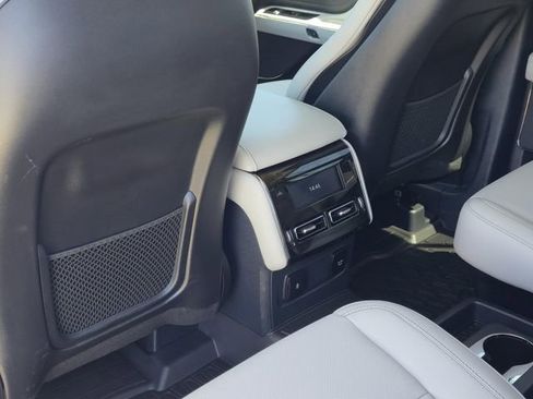 Used 2026 Lincoln Aviator 2WD image 25