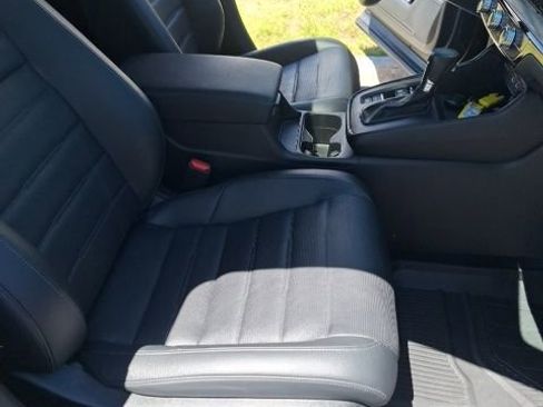 Used 2024 Honda CR-V EX-L image 24