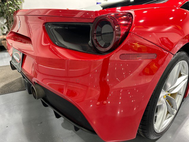 Used 2016 Ferrari 488 GTB RWD image 35