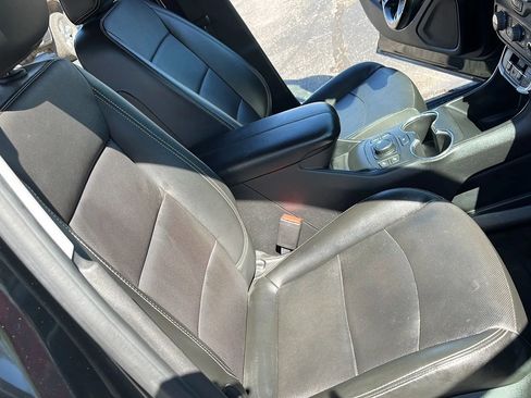 Used 2022 GMC Terrain SLT w/ Tech Package image 16