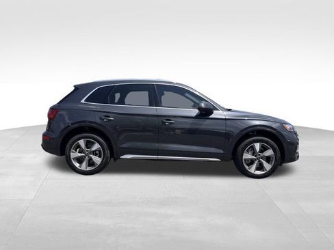 Used 2023 Audi Q5 2.0T Premium w/ Convenience Package AWD/4WD image 6