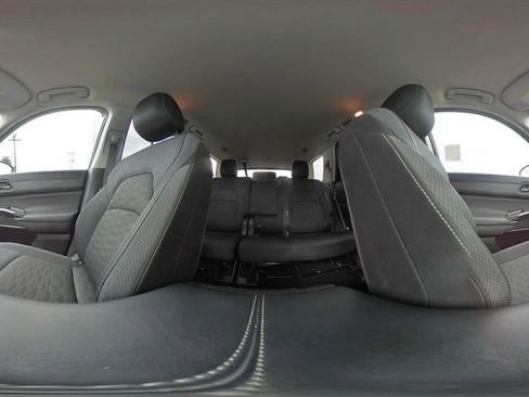 Used 2025 Nissan Pathfinder SV AWD/4WD image 45