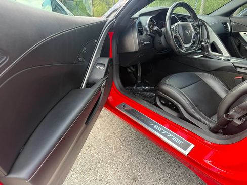Used 2017 Chevrolet Corvette Stingray Coupe RWD image 10