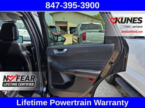Certified 2025 Ford Escape Platinum AWD/4WD image 33