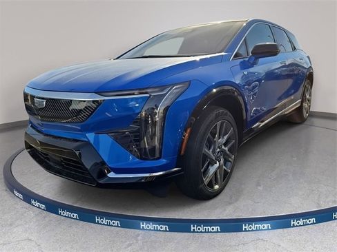 New 2026 Cadillac Optiq Luxury 1 image 1