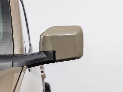 Used 2025 Ford Bronco Outer Banks image 8