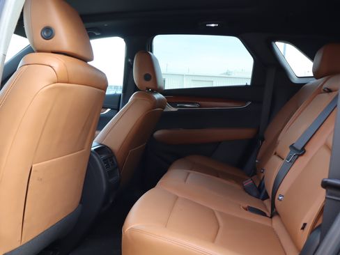 Used 2021 Cadillac XT5 Premium Luxury AWD/4WD image 30