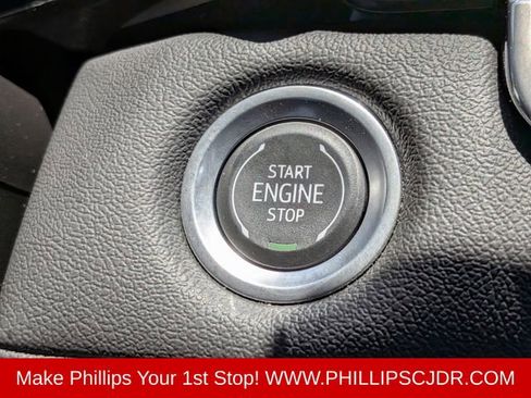 Used 2024 Chevrolet Colorado LT w/ LT Convenience Package II RWD image 26