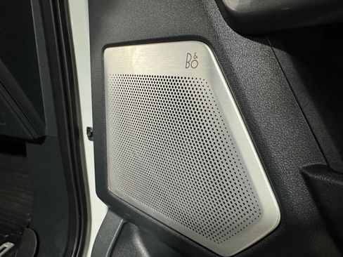 Used 2023 Ford F150 Lariat w/ Equipment Group 502A High AWD/4WD image 32