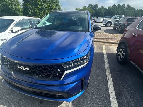 Certified 2023 Kia Sorento SX AWD/4WD image 14