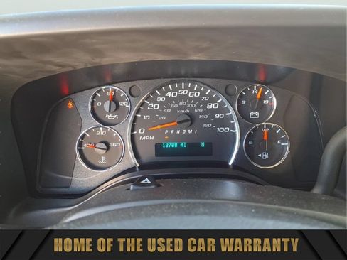 Used 2025 Chevrolet Express 3500 LT w/ LT Preferred Equipment Group RWD image 18