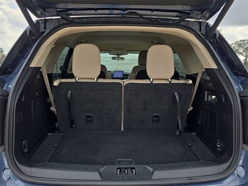 Used 2021 Ford Explorer XLT w/ Equipment Group 202A image 13