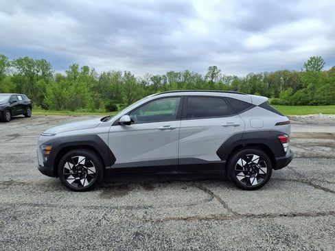 Used 2025 Hyundai Kona SEL FWD image 39