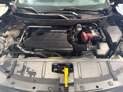 Used 2024 Nissan Rogue SV AWD/4WD image 41