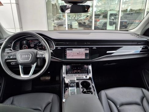 Used 2023 Audi Q8 Premium Plus w/ Premium Plus Package AWD/4WD image 14
