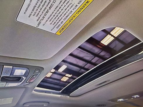 Used 2023 Kia Telluride SX image 10