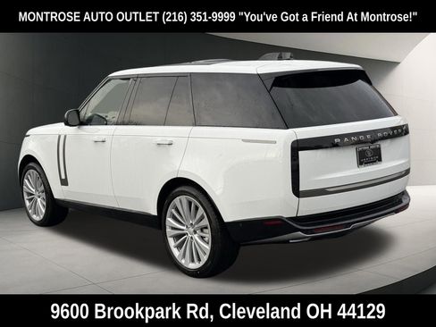 New 2025 Land Rover Range Rover SE AWD/4WD image 3
