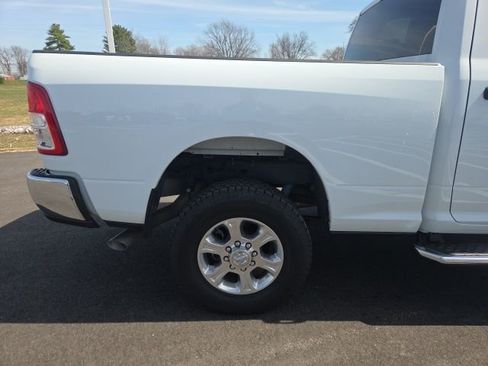 Used 2024 RAM 2500 Big Horn w/ Off Road Package image 7