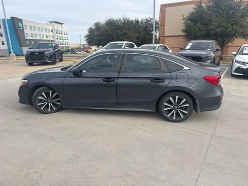 Used 2022 Honda Civic EX image 5