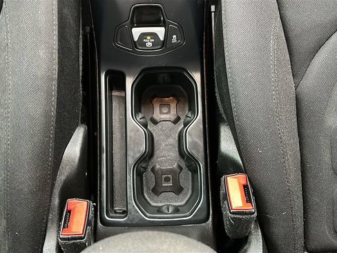 Used 2021 Jeep Renegade Latitude w/ Convenience Group AWD/4WD image 29