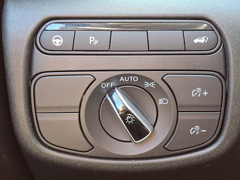 Used 2023 INFINITI QX50 Luxe image 24