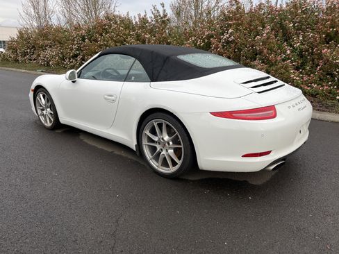 Used 2015 Porsche 911 Carrera image 2