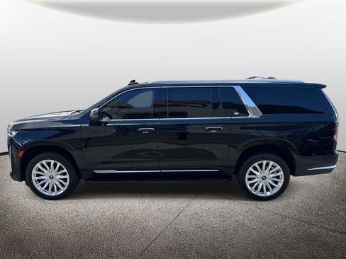 Used 2023 Cadillac Escalade ESV Luxury RWD image 3