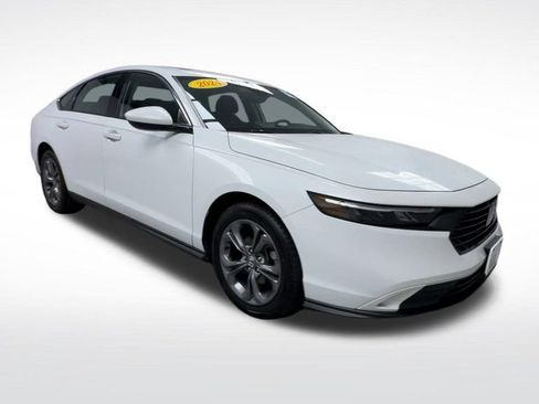 Used 2024 Honda Accord EX image 2