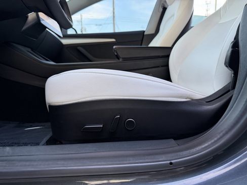 Used 2022 Tesla Model 3 Performance image 27