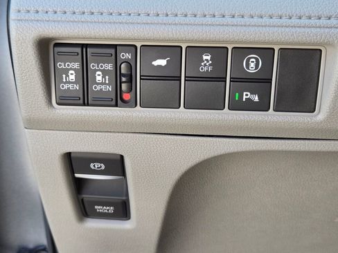 Used 2024 Honda Odyssey Touring image 29