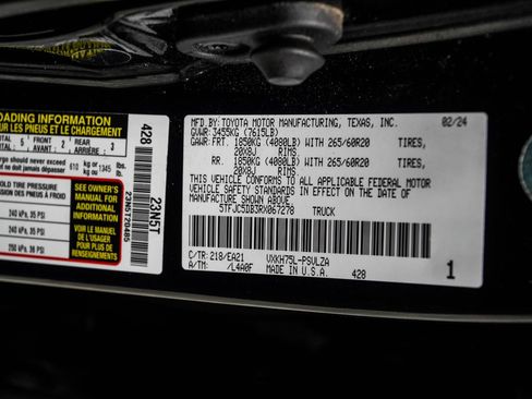 Used 2024 Toyota Tundra Limited AWD/4WD image 43