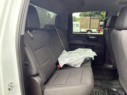 Used 2024 Chevrolet Silverado 2500 W/T AWD/4WD image 26