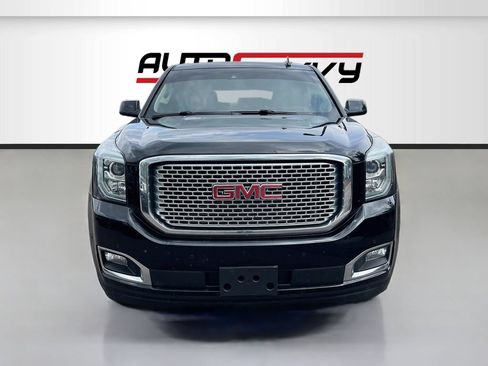 Used 2015 GMC Yukon Denali w/ Premium Package AWD/4WD image 2