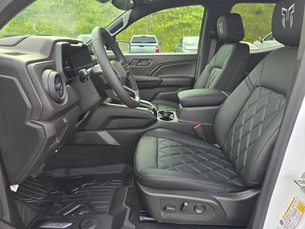 New 2026 Chevrolet Colorado Trail Boss AWD/4WD image 6
