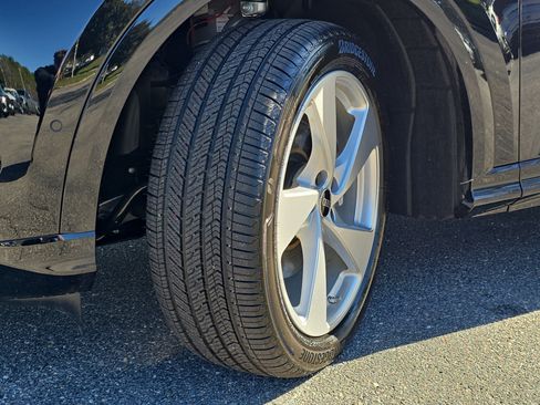 New 2025 Audi Q5 Prestige image 32