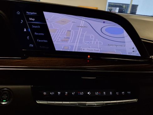 Certified 2023 Cadillac Escalade Sport Platinum w/ LPO, ONYX Package AWD/4WD image 28