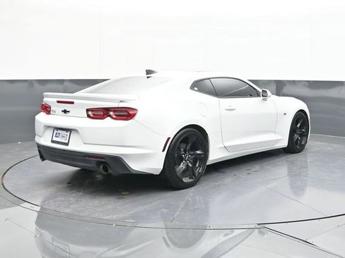 Used 2022 Chevrolet Camaro LT image 15