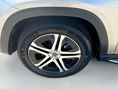 Used 2022 Mercedes-Benz GLS 450 4MATIC image 39