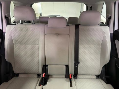 Used 2019 Volkswagen Tiguan S FWD image 31