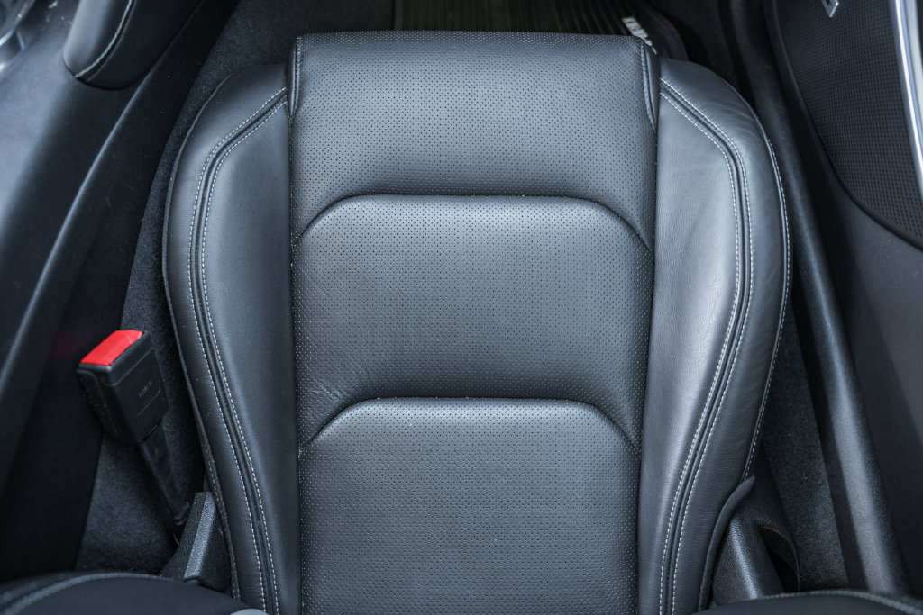 Used 2022 Chevrolet Camaro SS RWD image 32