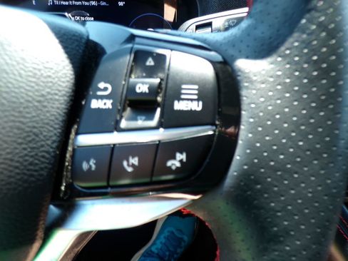 Used 2025 Ford Explorer ST-Line AWD/4WD image 17
