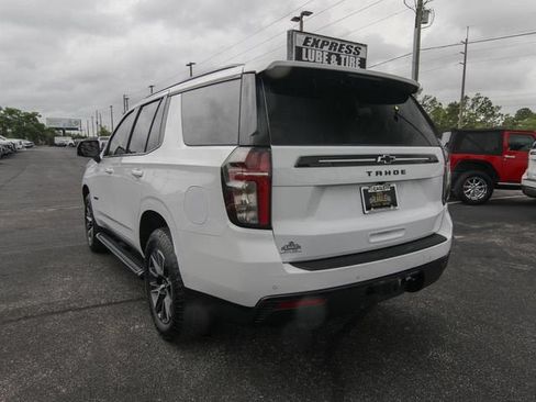 Used 2023 Chevrolet Tahoe Z71 w/ Luxury Package AWD/4WD image 7