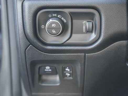 Used 2022 RAM 1500 Big Horn image 40