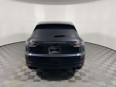 Used 2023 Porsche Cayenne S Platinum image 6