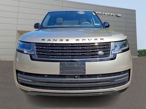 Used 2025 Land Rover Range Rover Long Wheelbase SE AWD/4WD image 8